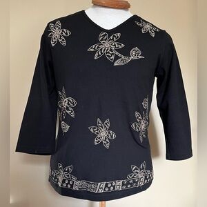 JM COLLECTION women’s M sweater with gold embroidered flowers 3/4 sleeve